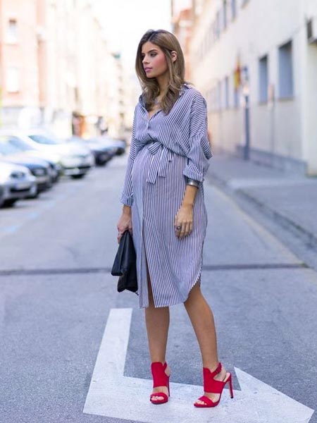 Vestido listrado - Looks fashion para gestante - Bebê e tal